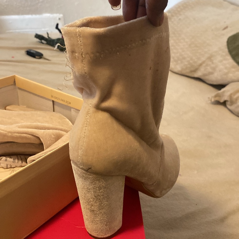 Fluffy boot - Picture 3 of 3
